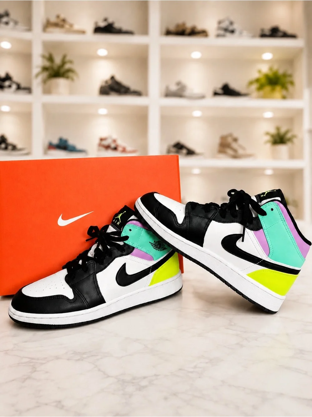 Nike Air Jordan 1 Mid GS Pastel Black Toe Sneakers 554725-175